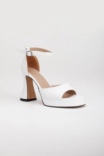 Kalın Tek Bant Kadeh Topuk Cilt Beyaz Kadın Platform Topuk Sandalet - Resim 4