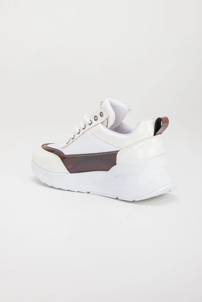 Rugan ve Hologram Bağlı Beyaz Kadın Spor Ayakkabı - Resim 5