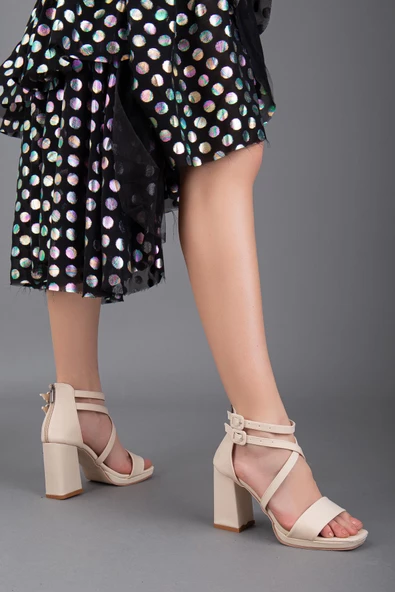 Saten Tek ve Çapraz Bant Bej Kadın Platform Topuk Abiye Ayakkabı - Resim 2