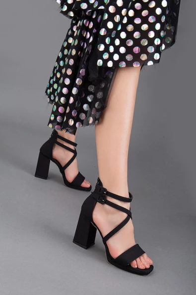 Saten Tek ve Çapraz Bant Siyah Kadın Platform Topuk Abiye Ayakkabı ürün görseli