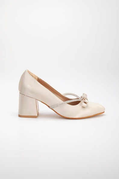 Fiyonk Taş Detaylı Saten Ten Büyük Numara Kadın Ayakkabısı Topuklu - Resim 3