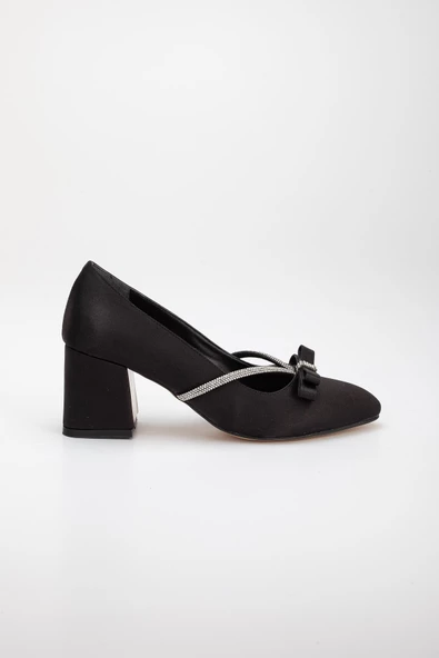 Fiyonk Taş Detaylı Saten Siyah Büyük Numara Kadın Ayakkabısı Topuklu - 3