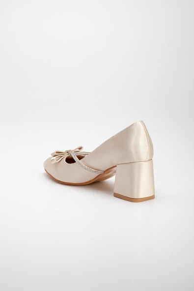 Fiyonk Taş Detaylı Saten Ten Büyük Numara Kadın Ayakkabısı Topuklu - Resim 5