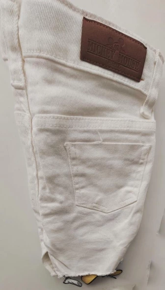 MODAVALS MICKEY APLİKELİ DERİ DETAYLI BOYUNLUKLU BEYAZ KOT ŞORTLU ERKEK ÇOCUK TAKIM - SİYAH - 5