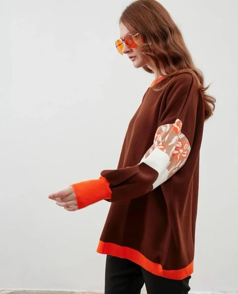 Modatalika Kadın Uzun Kollu Düz ve Kolları Desen Kombinli Oversize Triko Tunik - Resim 4