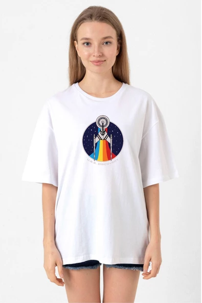 Star Trek Discovery Retro Ship Beyaz Kadın Oversize Tshirt ürün görseli 1