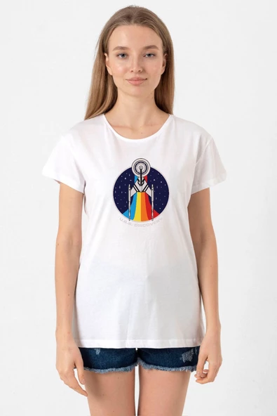 Star Trek Discovery Retro Ship Beyaz Kadın Bisikletyaka Tshirt