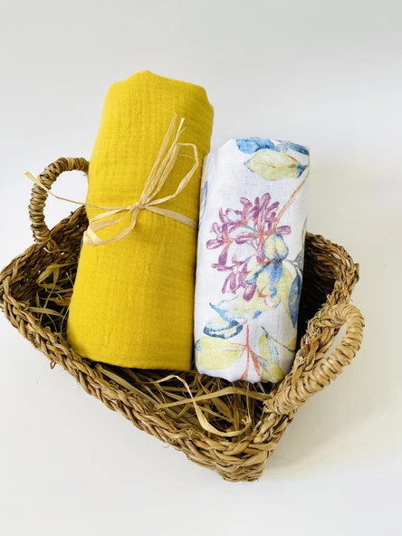 2 Adet 4 Katlı Ve 2 Katlı Çok Amaçlı Müslin Bezi Örtü Battaniye ürün görseli