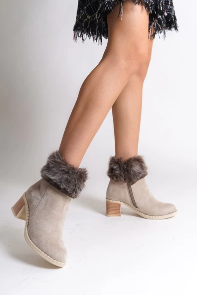 JULİA Fermuarlı Ortopedik Taban Suya ve Soğuğa Dayanıklı Tüylü Topuklu Süet Kadın Bot KT Krem - 2