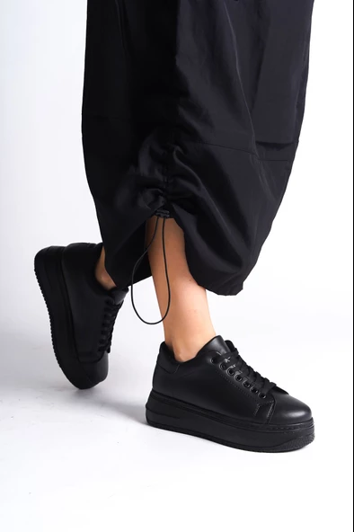 BİANA Bağcıklı Ortopedik Taban Kadın Sneaker Ayakkabı ST Siyah