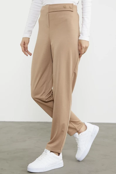 Bel Detaylı Rahat Kalıp Kumaş Pantolon - Bej - Resim 5
