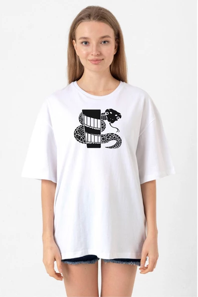 Monogatari Anime Nadeko Snake Symbol Beyaz Kadın Oversize Tshirt ürün görseli 1