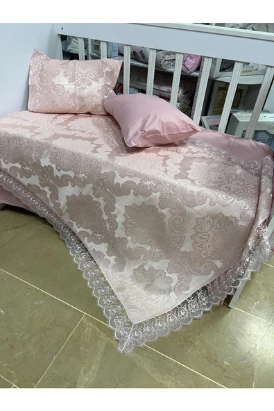 4 Parça Bebek Çarşaf ve Pike Takımı