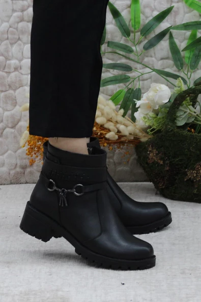 Mehmet Mete 42829 Siyah Orijinal Hakiki Deri İçi Kürklü Kaymaz Taban Kadın Bot ürün görseli