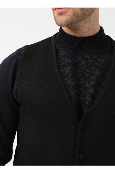 V Yaka Kapitone Siyah Erkek Kazak Tr2013700297 - 5