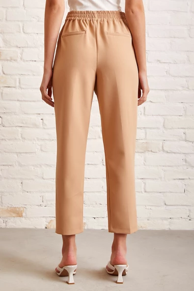 Düğme Detaylı Dar Paça Pantolon Bej - Resim 6