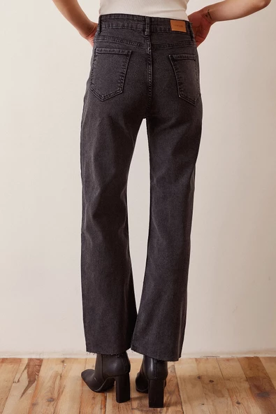 Kesik Paça Yüksek Bel Jean Siyah - Resim 5