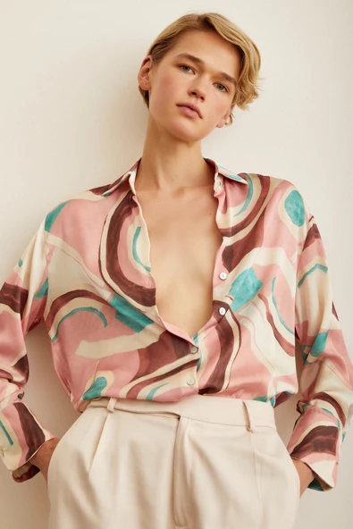 V Yaka Desenli Saten Gömlek Pembe - Resim 6