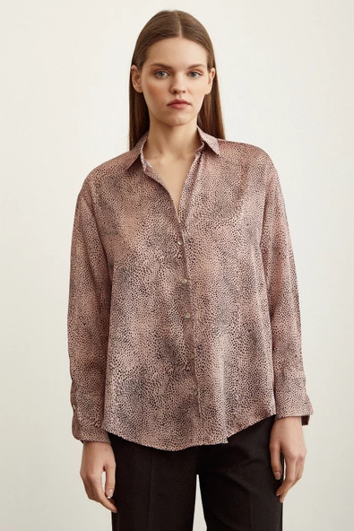 V Yaka Desenli Saten Gömlek Gül Kurusu - Resim 2