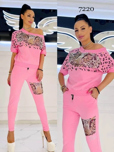 Omuz Açık Aslan Crystal Taşlı Eşofman Takımı - PEMBE