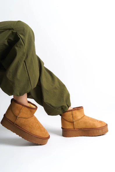 AMELİA Bağcıksız Düz ve Kalın Taban İçi Kürklü Kısa Süet Kadın Bot TT Taba - Resim 3