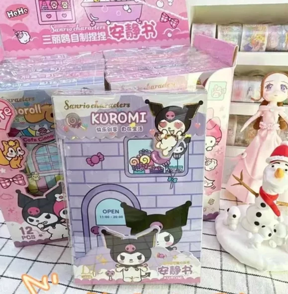 Sanrio Karakterleri Quiet Book Kuromi model 1