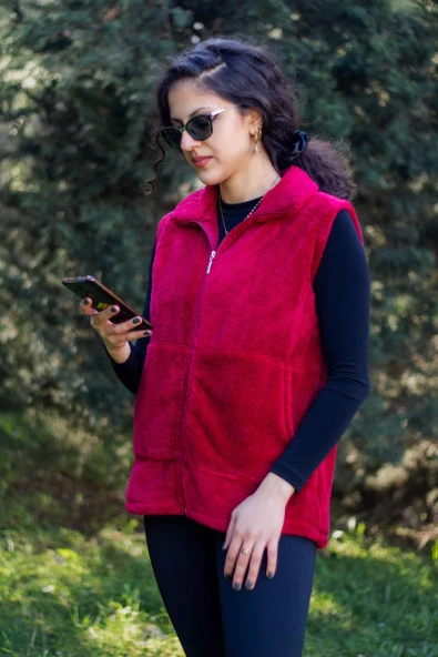 Kadın Bordo Kırmızı Dik Yaka Kalın Peluş Fermuarlı Yelek 24KYLKK215 - 7