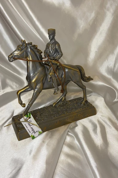 Atatürk At Üzerinde Mustafa Kemal Atatürk Biblosu Yurtta Sulh Cihanda Sulh - Resim 3