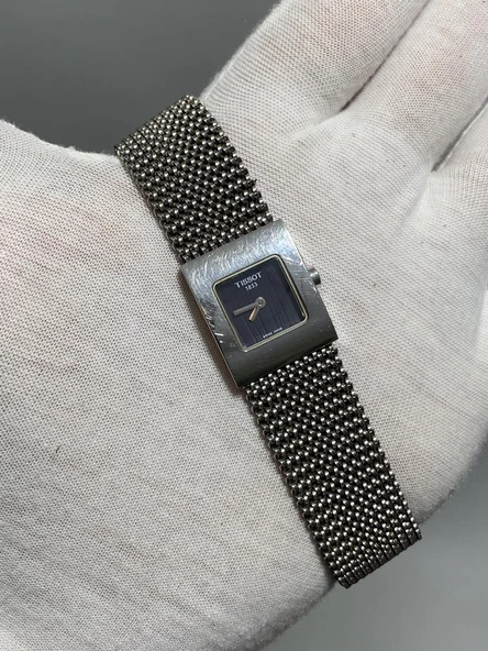 Tissot 23,5x19,5mm Çelik Kordon Kadın Kol Saati L610K 2.El ürün görseli