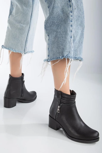Fermuar Aksesuarlı Siyah Kadın Kısa Topuklu Bot - Resim 2