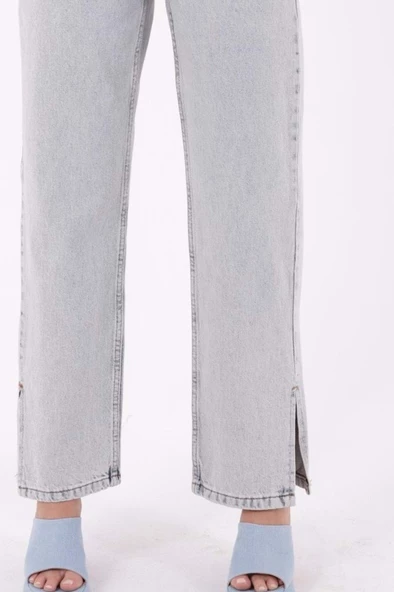 Paçaları Yırtmaç Detaylı ve Geniş Paçalı Yüksek Belli Rahat Jean Kadın Kot Pantolon BuzMavisi Denim  - 2