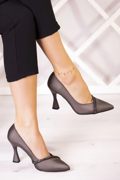 Erkan Saçmacı Roland Antrasit Saten Taşlı Kadeh Topuklu Stiletto