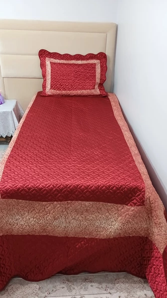 Endev tek kişilik pul işlemeli  saten yatak örtüsü kırmızı