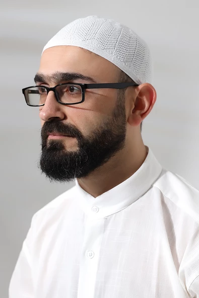 Beyaz Safir Dantel Detaylı Örme Namaz Takkesi