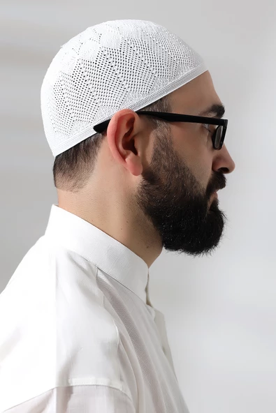 Beyaz Safir Dantel Detaylı Örme Namaz Takkesi - Resim 3