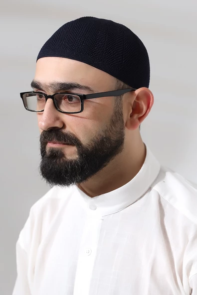 Lacivert Safir Dantel Detaylı Örme Namaz Takkesi