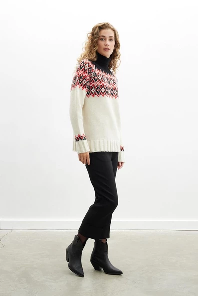 Styleboom X Peraluna COTSWOLD FAIR ISLE PULLOVER Balıkçı Yaka Baklava Desen Kazak Kadın Triko Kazak - Ekru Multi - 4