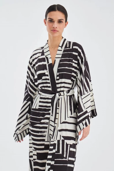 Peraluna HANITA Geometrik Desenli 120 CM Saten Yazlık Kadın Kimono - Siyah/Ekru - 2