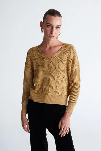 Peraluna SCARLET PULLOVER Yaprak Desenli V Yaka Simli Uzun Kol Kadın Triko Kazak - Altın - 4