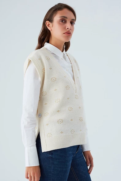 Peraluna LULU VEST Simli Kar Taneli Yanları Düğmeli V Yaka Kadın Triko Süveter - Ekru - 7