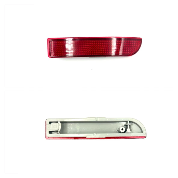 LEOPARTS Toyota Avensis Arka Tampon Reflektörü Sağ 2006-2012 81910-13022