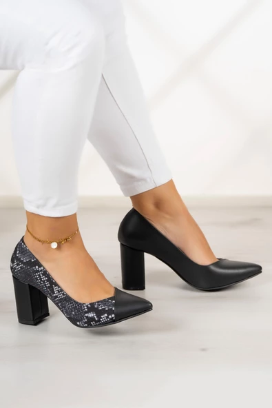 Erkan Saçmacı Belinda Siyah Vegan Yılan Desenli Jatqılı Kalın Topuklu Ayakkabı - 2