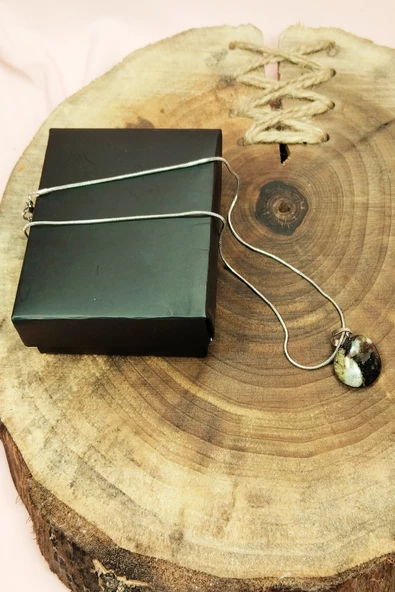 Turmalin Doğal Taşı Zincirli El Yapımı Kolye Uç: 2 cm Zincir: 20 cm Kutulu - 7