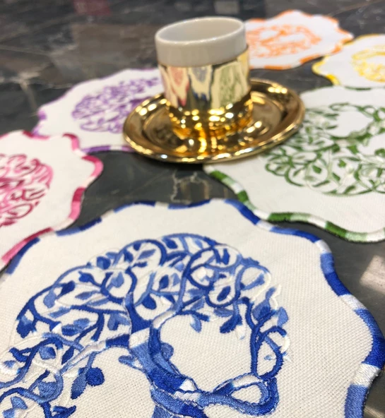 Multicolor 6'lı Kokteyl Kahve Sunum Peçetesi Maraş İşi Sırma Nakış İşlemeli Gardenya Sunumluk - 2