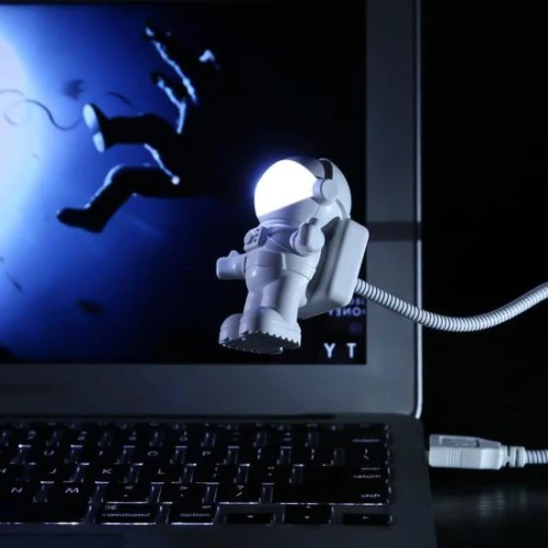 Astronot USB Gece Lambası alithestereo