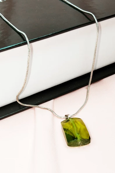 Moldavit Doğal Taşı Zincirli El Yapımı Kolye Uç: 2 cm Zincir: 20 cm Kutulu - 3