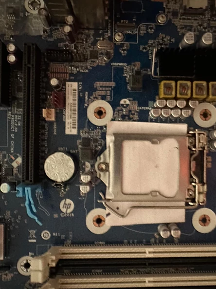 HP L13216-001 Socket LGA 1151 Intel Server Anakart Yenilenmiş Ürün 1 yıl Garantil - 2