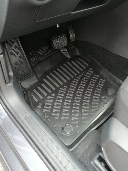 Rizline Volkswagen Polo 2017+ Paspas ve Üst Bagaj Havuzu Set Siyah - Resim 4