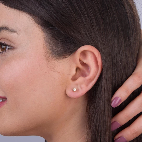 14 Ayar Tektaş Altın Küpe 1,10 gr - 2