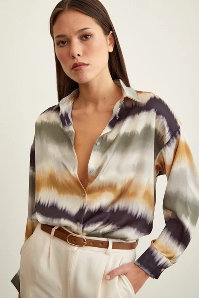 Sulu Boya Desenli Gömlek Haki ürün görseli